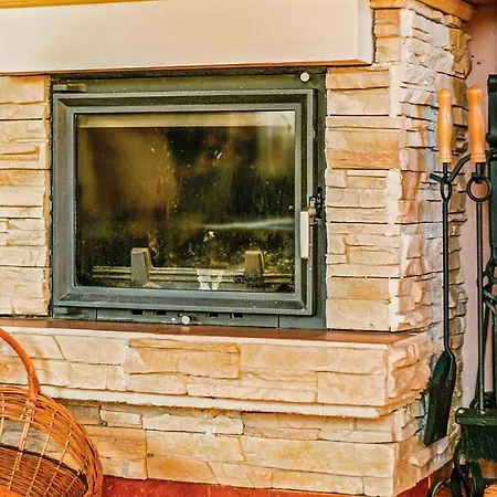 Two-bedroom Holiday In Dabrowa Prázdninový dům *
